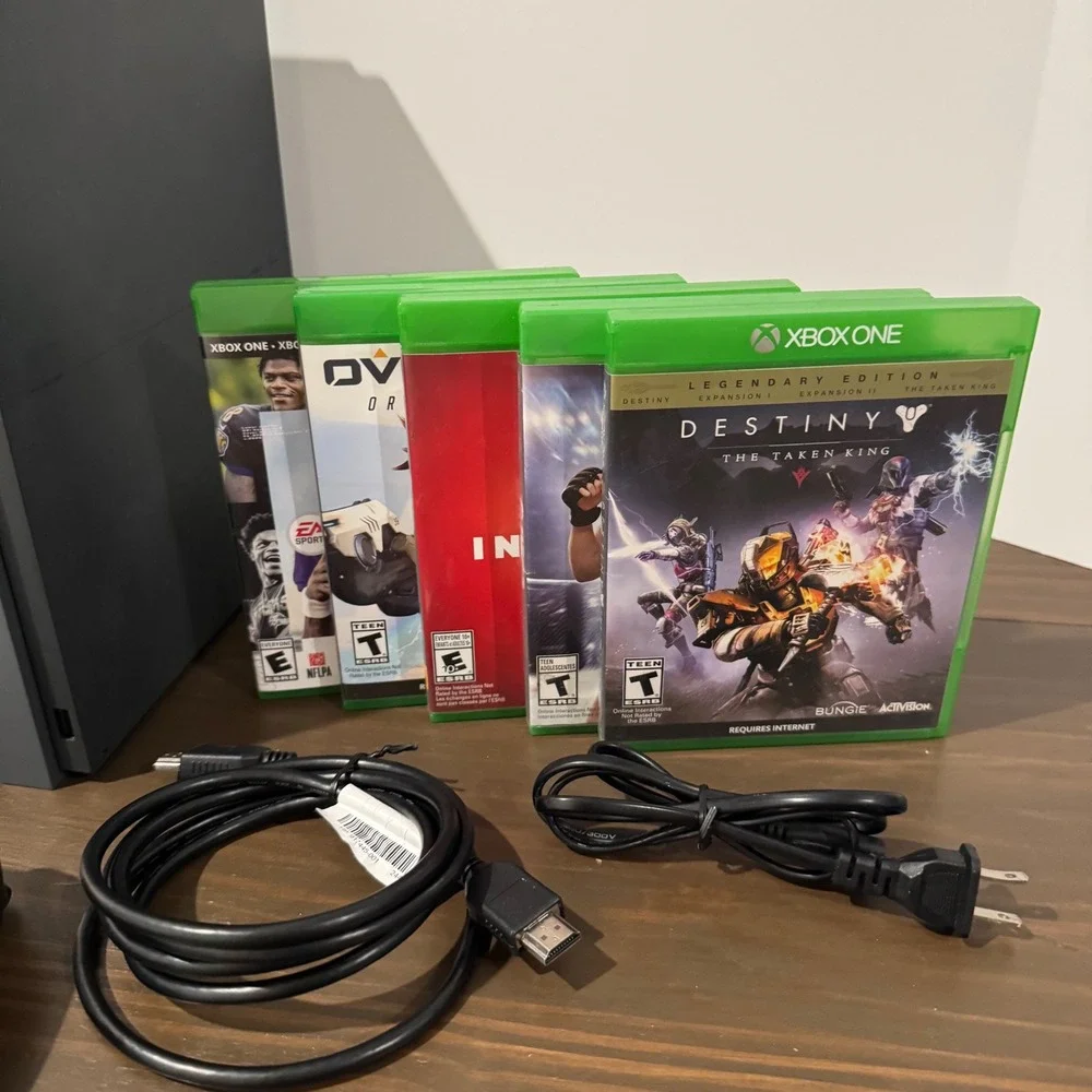 Microsoft Xbox One S 500GB Storm Grey Console Model 1681 Bundle 5 Games Tested